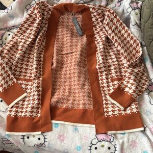 Velvet Heart Rust and White Houndstooth Cardigan